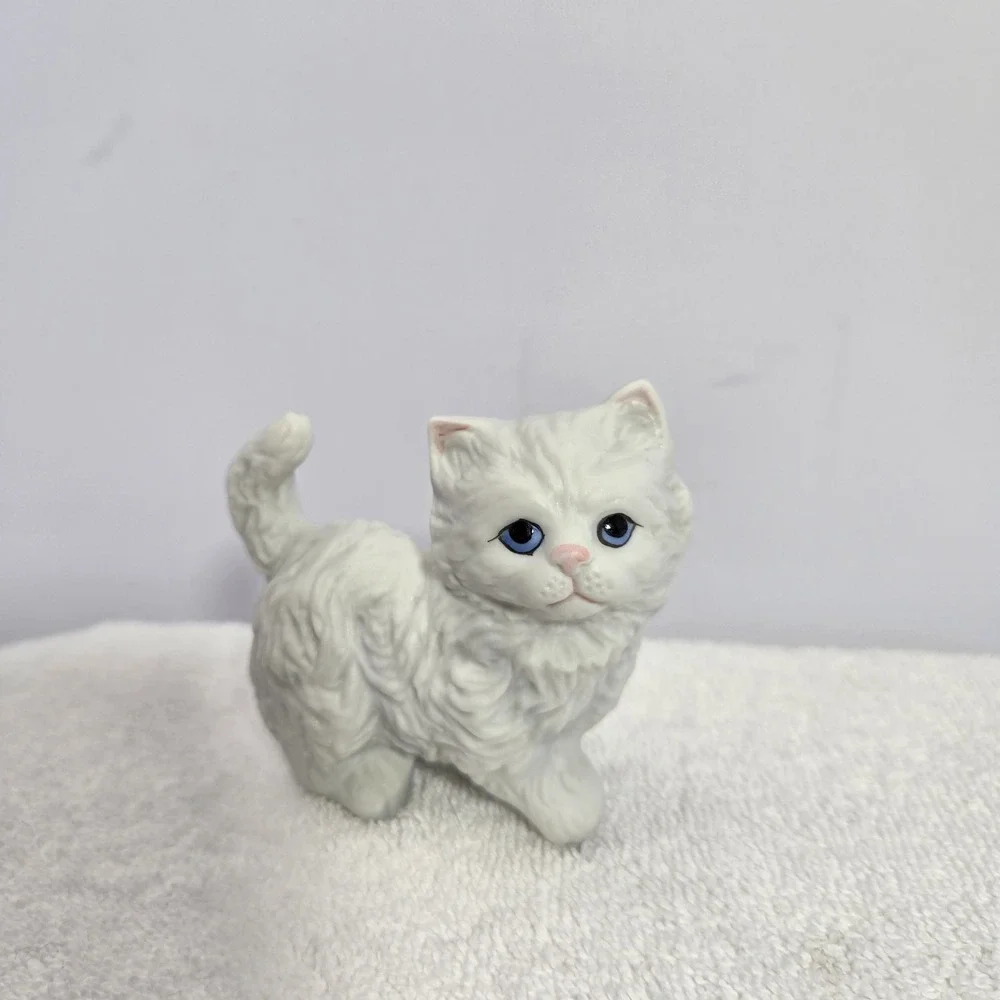 Vintage White Persian Cat Figurine Ceramic Glossy Blue Eyes Longhair Collectible